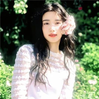 哈瓦，玛里亚姆，阿伊莎